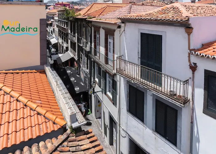 Ourmadeira - Heart Of Old Town I * Φουνκάλ